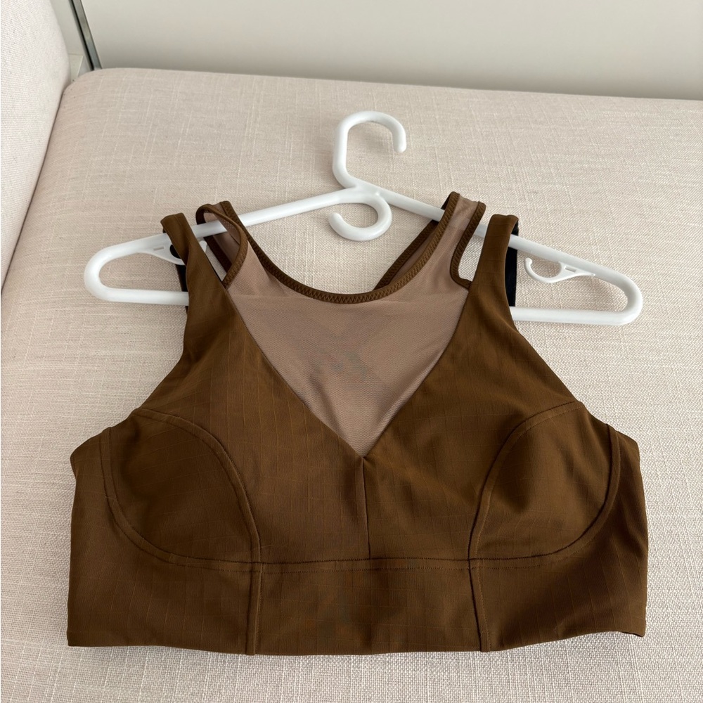 Lululemon athletica Brown Sports Bra Meduim to High Support in Size 8
